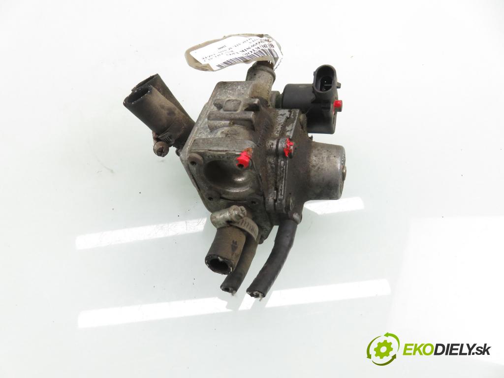 TOYOTA RAV 4 II (_A2_) SUV 2000 110,00 2.0 4WD 150 - 1AZ-FE 1998,00 reduktor Výparník LPG 67R010286
