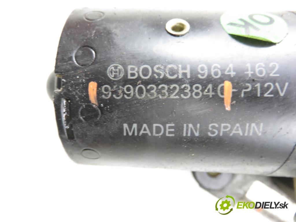 NISSAN TERRANO II (R20) TERENOWY 1994 91,00 2.4 i 12V 4WD 124 - KA24E 2389,00 Motorček stieračov 9390332384 ; 9390332378
