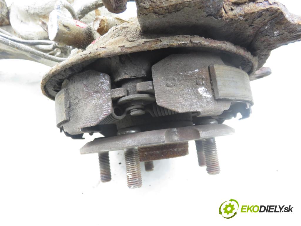 TOYOTA RAV 4 II (_A2_) SUV 2000 110,00 2.0 4WD 150 - 1AZ-FE 1998,00 Rameno LT