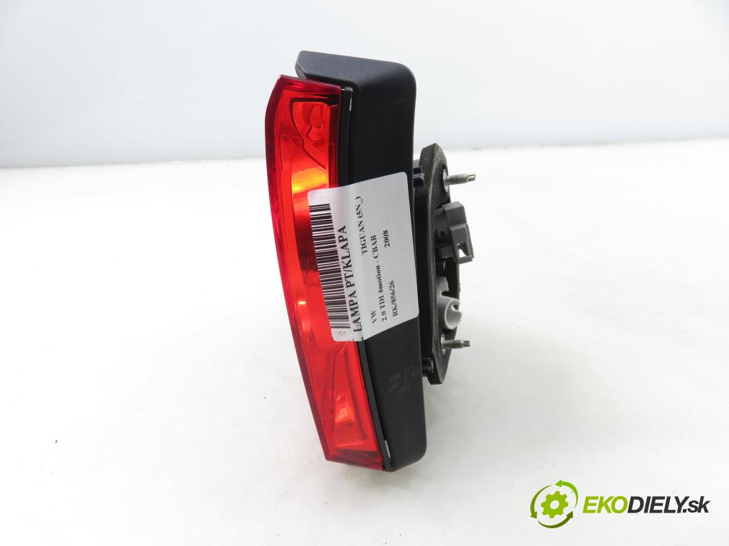 VW TIGUAN (5N_) SUV 2008 103,00 2.0 TDI 4motion - CBAB 1968,00 Svetlo pravé zadné kufor 5N0945094B