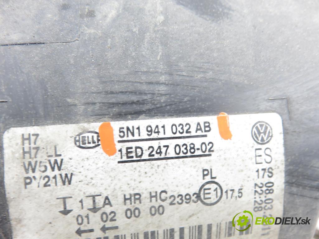 VW TIGUAN (5N_) SUV 2008 103,00 2.0 TDI 4motion - CBAB 1968,00 Svetlo PP 5N1941032AB