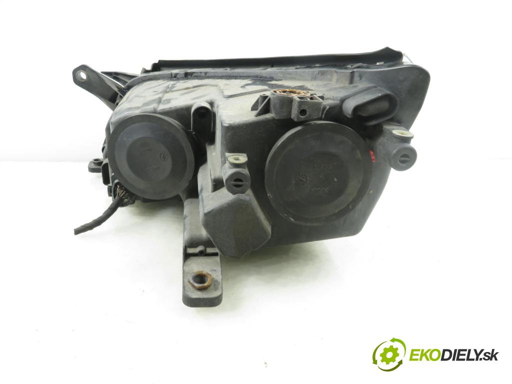 VW TIGUAN (5N_) SUV 2008 103,00 2.0 TDI 4motion - CBAB 1968,00 Svetlo PP 5N1941032AB