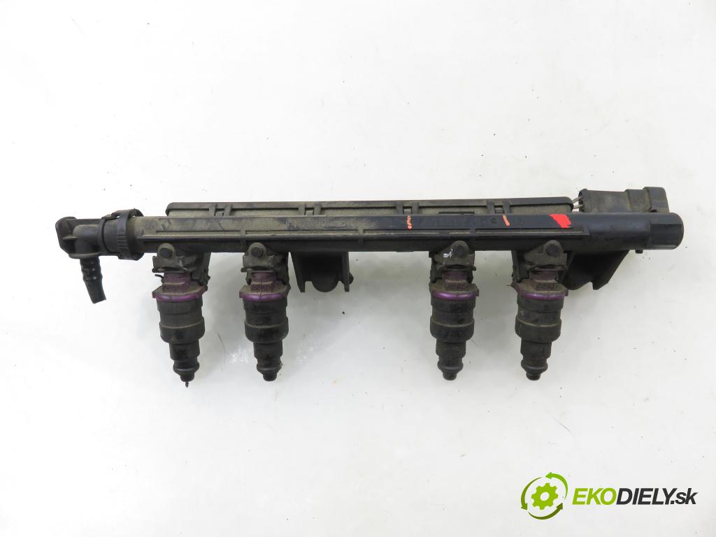 RENAULT CLIO II (BB_, CB_) HB 2001 43,00 1.2 (BB0A, BB0F, BB10, BB1K, BB28, BB2D, BB2H, CB0 1149,00 lišta vstřikovací 7700114546C ; 873774 (Vstřikovací lišta)