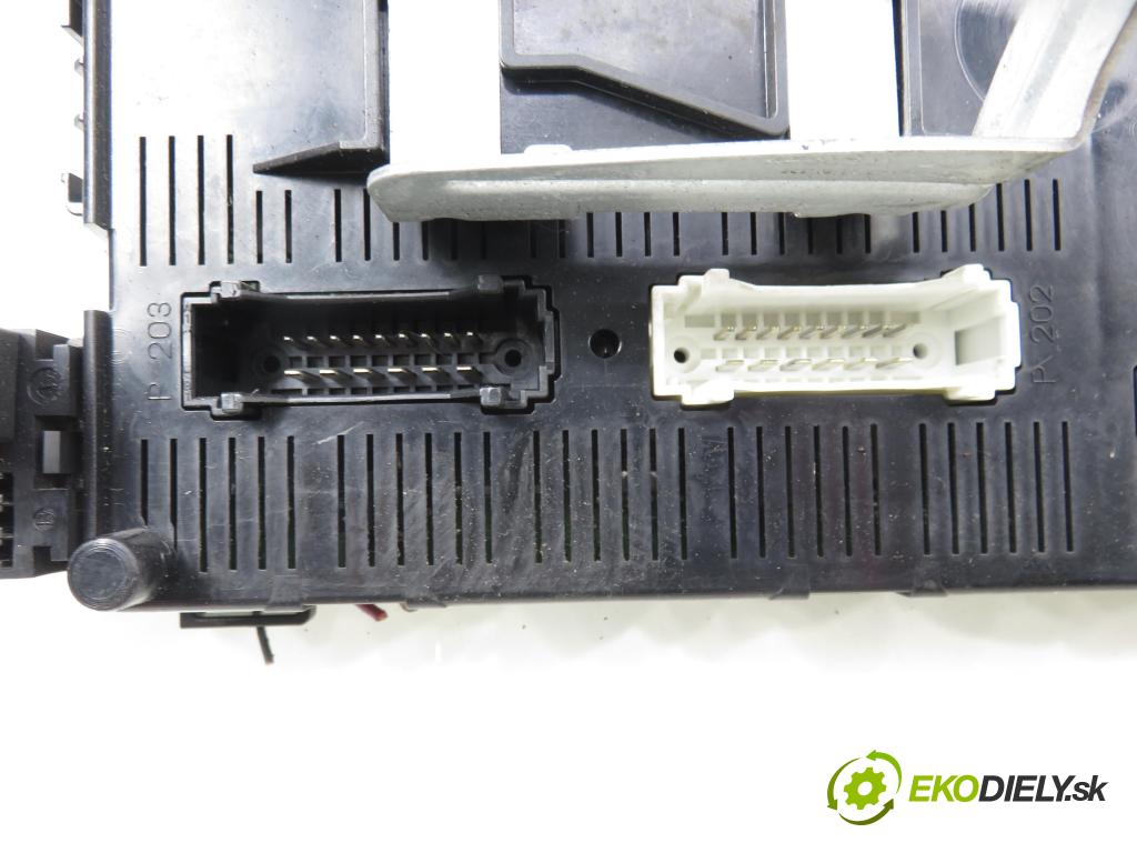 RENAULT CLIO II (BB_, CB_) HB 2001 43,00 1.2 (BB0A, BB0F, BB10, BB1K, BB28, BB2D, BB2H, CB0 1149,00 MODUL BSM 8200065817A