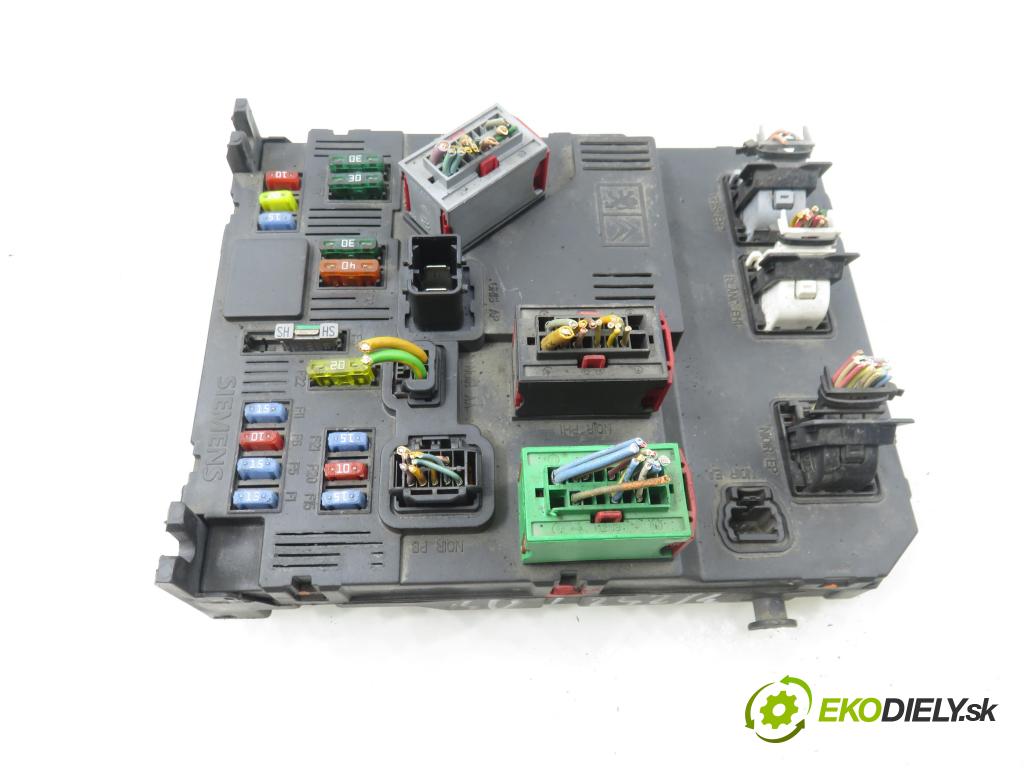 PEUGEOT PARTNER Combispace (5F) KOMBIVAN 2004 51,00 1.9 D - WJY (DW8B) 1868,00 MODUL BSI 9652474680