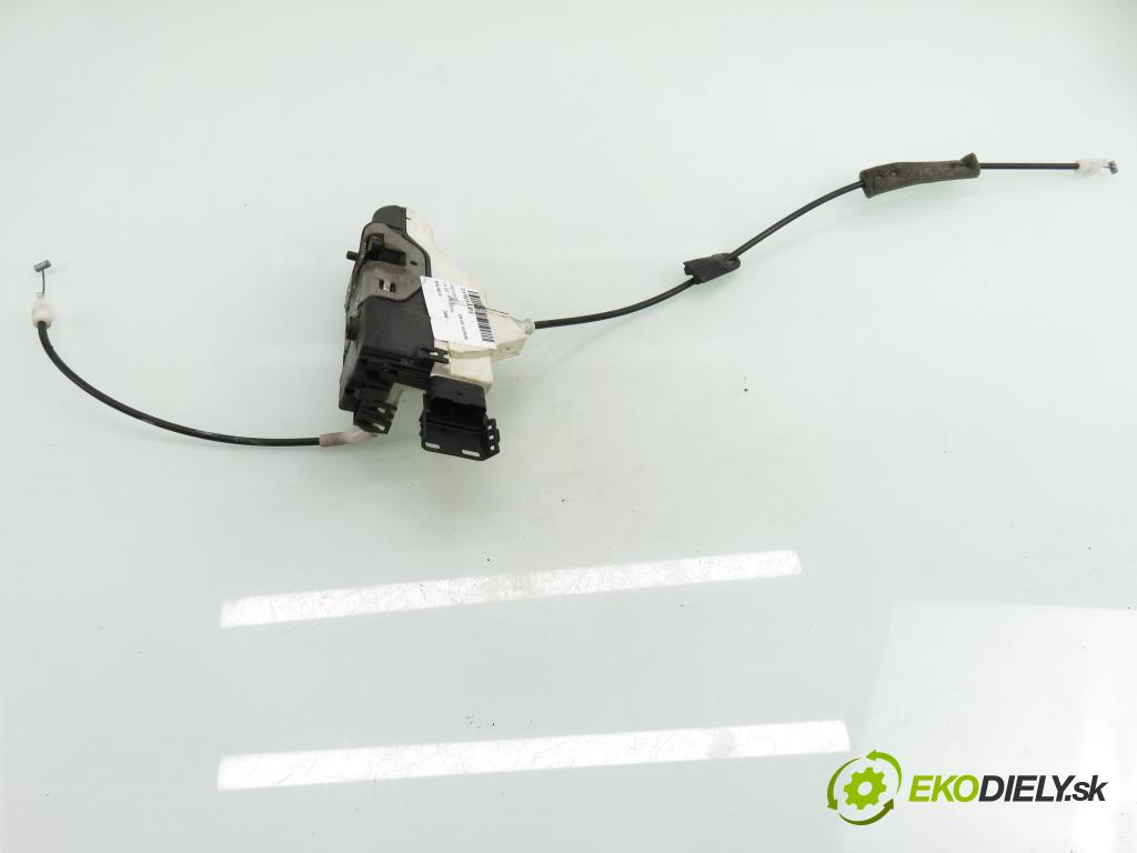 PEUGEOT 308 SW KOMBI 2008 88,00 1.6 16V - 5FW (EP6) 1598,00 zámok 567148 ; PSA567148