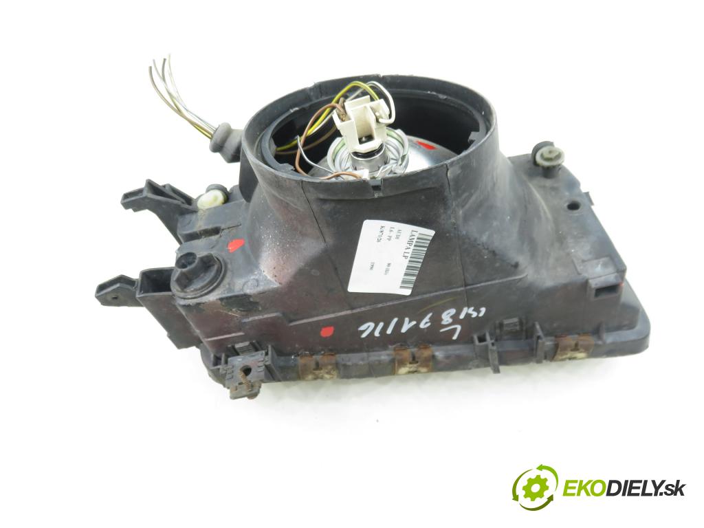 AUDI 80 (89, 89Q, 8A, B3) SEDAN 1990 51,00 1.6 - PP 1595,00 Svetlo LP