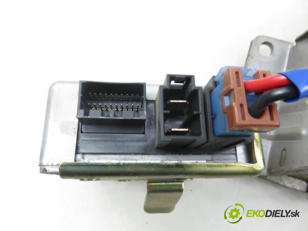 RENAULT CLIO II (BB_, CB_) HB 2001 43,00 1.2 (BB0A, BB0F, BB10, BB1K, BB28, BB2D, BB2H, CB0 1149,00 serv/podporovanie elektrické 7700437049 ; 6900000310A ; 8200061924