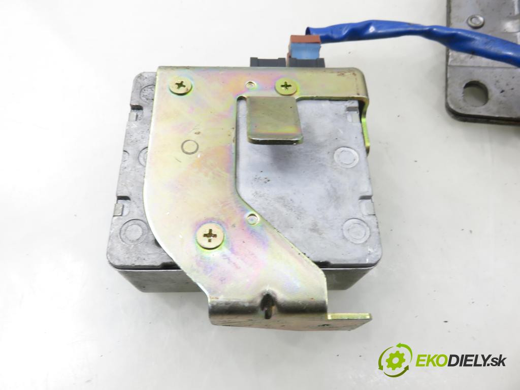 RENAULT CLIO II (BB_, CB_) HB 2001 43,00 1.2 (BB0A, BB0F, BB10, BB1K, BB28, BB2D, BB2H, CB0 1149,00 serv/podporovanie elektrické 7700437049 ; 6900000310A ; 8200061924