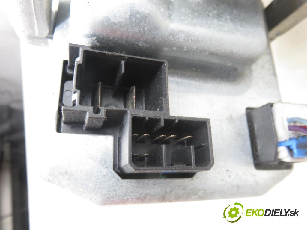 OPEL MERIVA A nadwozie wielkoprzestrzenne (MPV) (X03) HB 2007 77,00 1.6 16V 105 - Z 16 XEP 1598,00 serv/podporovanie elektrické 93192408 ; 26093281 ; 26108652
