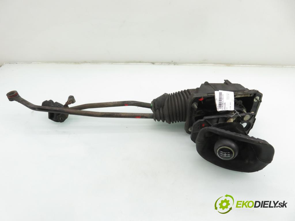 VW PASSAT B5.5 Variant (3B6) KOMBI 2001 96,00 1.9 TDI - AWX 1896,00 ZVEDÁK: