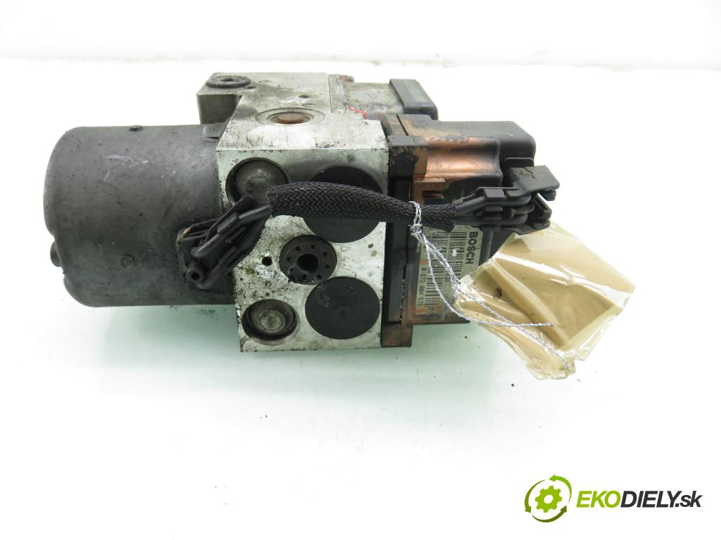 VW PASSAT B5.5 Variant (3B6) KOMBI 2001 96,00 1.9 TDI - AWX 1896,00 pumpa ABS 0273004573 ; 0265220621 ; 3B0614111 (Pumpa ABS)