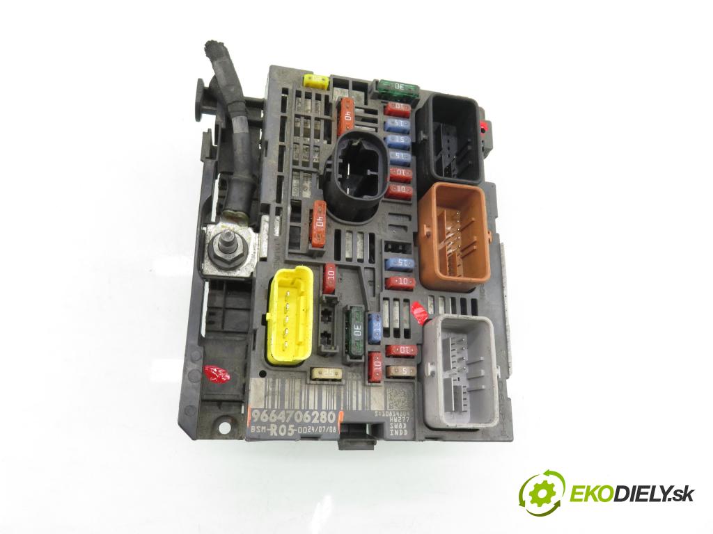 PEUGEOT 308 SW KOMBI 2008 88,00 1.6 16V - 5FW (EP6) 1598,00 MODUL BSM 9664706280
