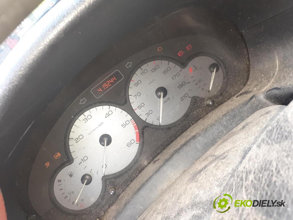 PEUGEOT PARTNER Combispace (5F) KOMBIVAN 2004 51,00 1.9 D - WJY (DW8B) 1868,00 Prístrojovka elektrický 9652246380