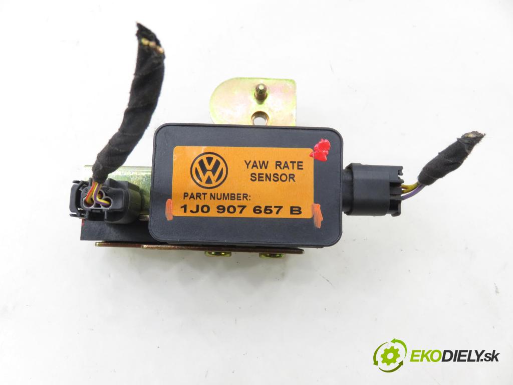 VW GOLF IV Variant (1J5) KOMBI 2001 66,00 1.9 TDI 90 - ALH 1896,00 Snímač ESP 1J0907657B ; 1J1907637B ; 1J0907651A