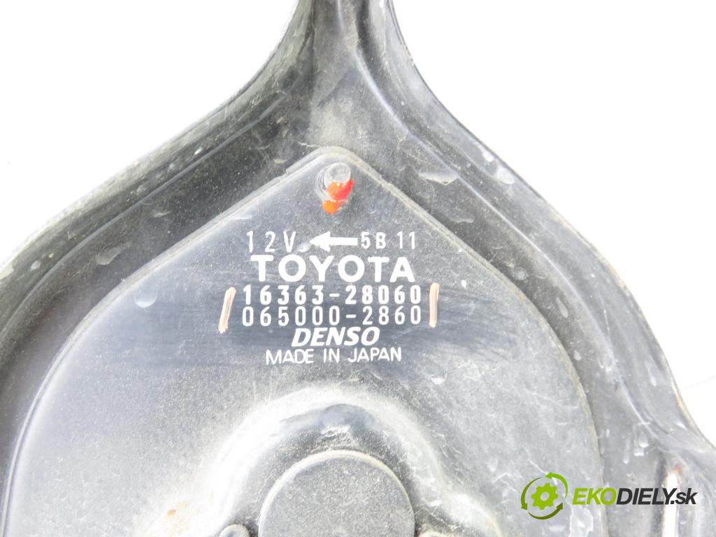 TOYOTA RAV 4 II (_A2_) SUV 2000 110,00 2.0 4WD 150 - 1AZ-FE 1998,00 Ventilátor chladič klíma/voda 1636328060 ; 0650002860