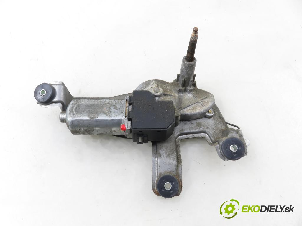 TOYOTA COROLLA Verso (ZER_, ZZE12_, R1_) MINIVAN 2005 85,00 2.0 D-4D (CUR10_) - 1CD-FTV 1995,00 Motorček stierače zadné 851300F010 ; 2596001022