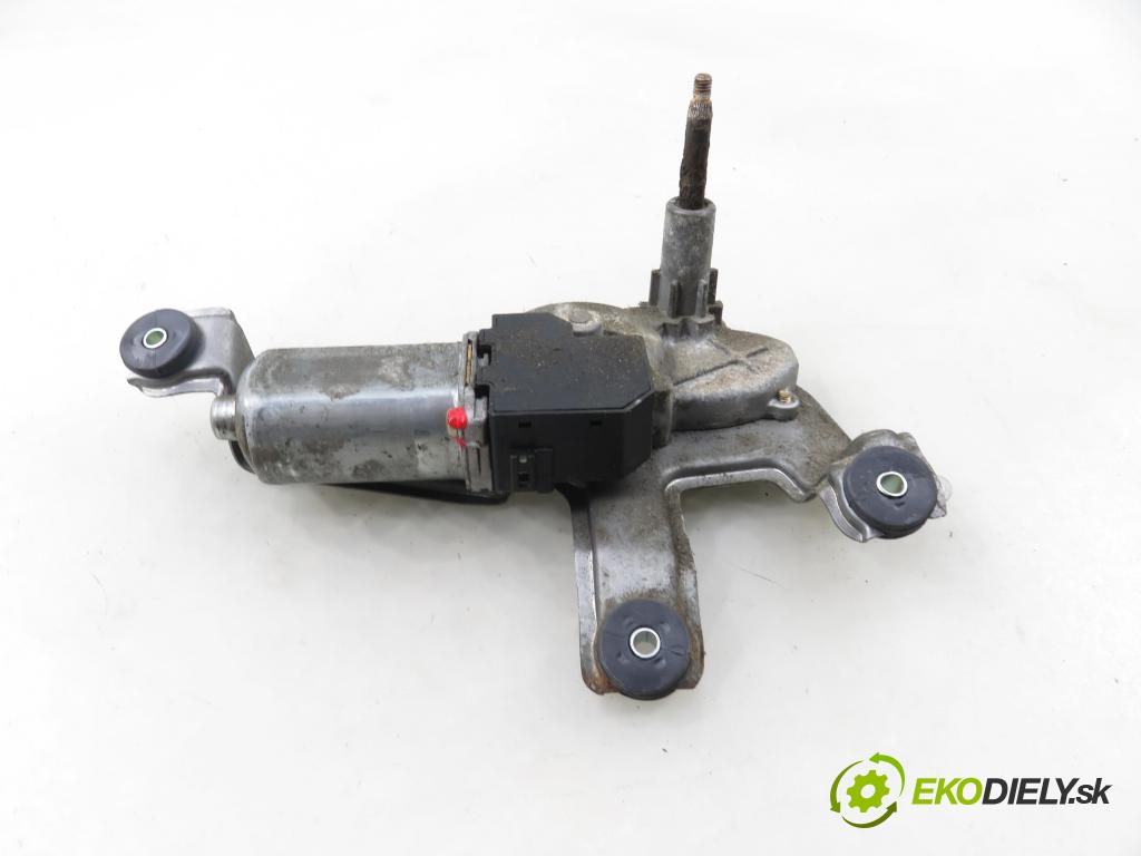 TOYOTA COROLLA Verso (ZER_, ZZE12_, R1_) MINIVAN 2005 85,00 2.0 D-4D (CUR10_) - 1CD-FTV 1995,00 Motorček stierače zadné 851300F010 ; 2596001022