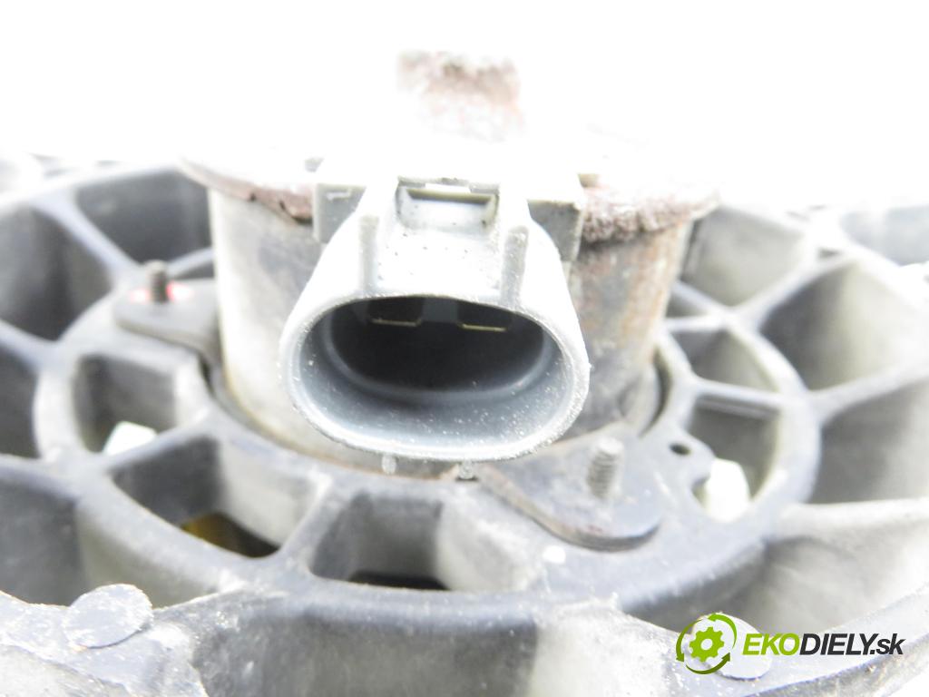TOYOTA RAV 4 II (_A2_) SUV 2000 110,00 2.0 4WD 150 - 1AZ-FE 1998,00 Ventilátor chladič klíma/voda 1636323010 ; 2635005251
