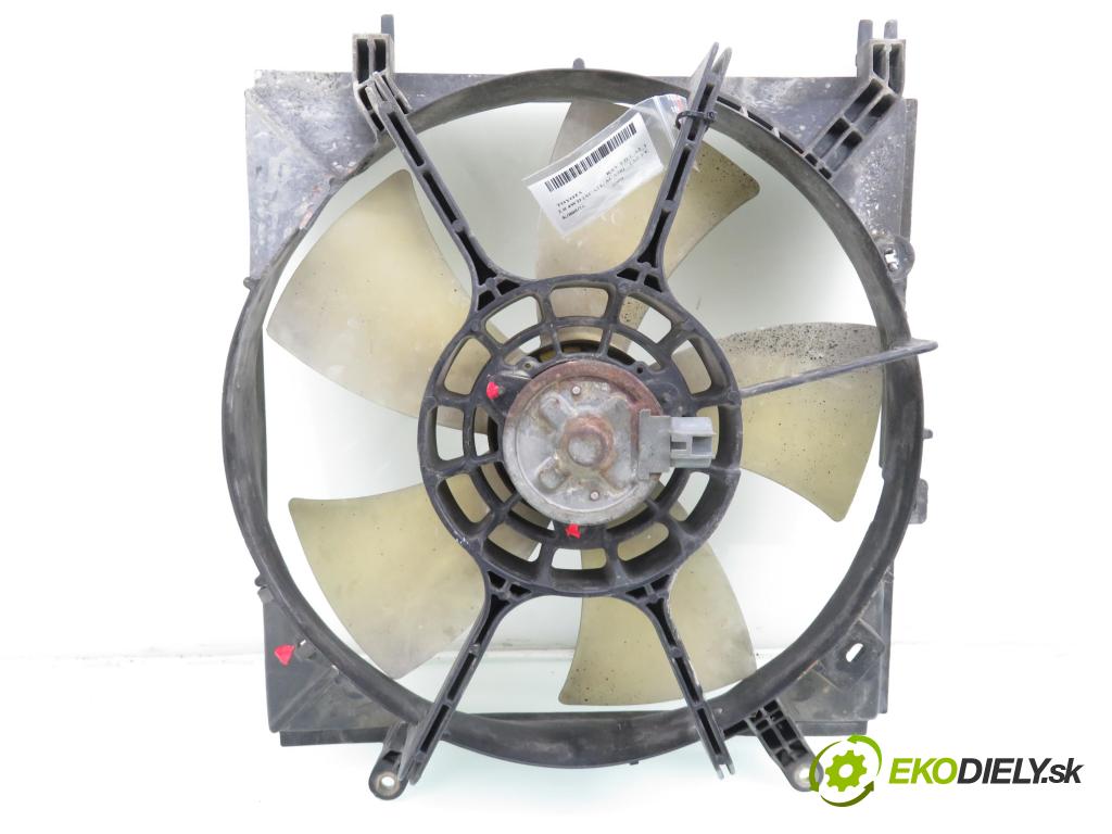 TOYOTA RAV 4 II (_A2_) SUV 2000 110,00 2.0 4WD 150 - 1AZ-FE 1998,00 Ventilátor chladič klíma/voda 1636323010 ; 2635005251