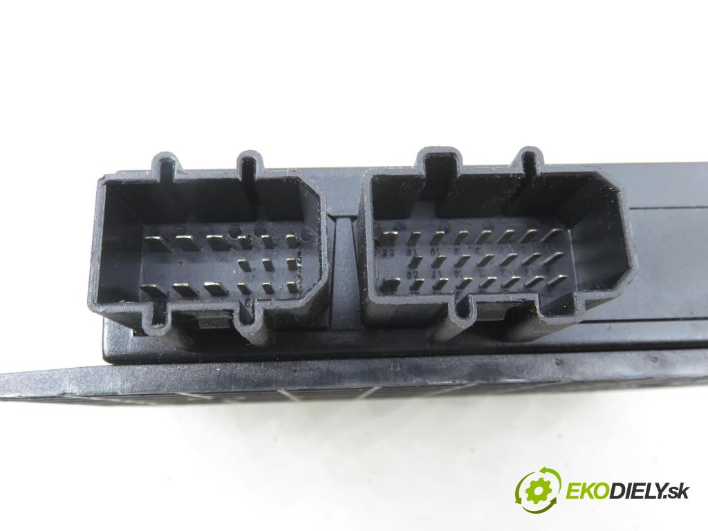 VW PASSAT B5.5 Variant (3B6) KOMBI 2001 96,00 1.9 TDI - AWX 1896,00 MODUL komfortu 1C0959799B ; 5DK00821400
