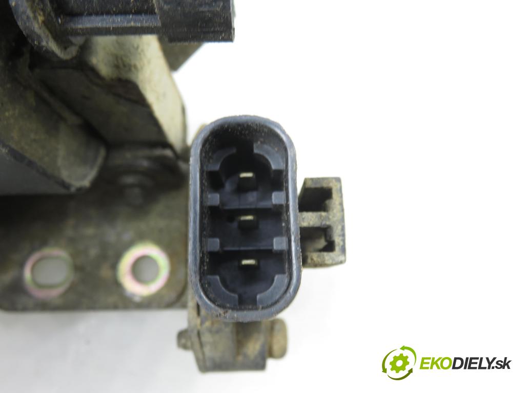 NISSAN TERRANO II (R20) TERENOWY 1994 91,00 2.4 i 12V 4WD 124 - KA24E 2389,00 MODUL zapaľovací 2243356E11