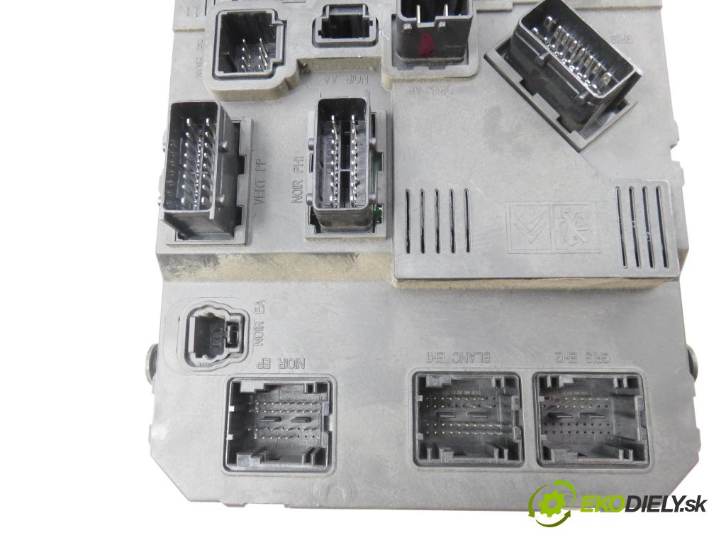 PEUGEOT 206 liftback (2A/C) HB 2002 50,00 1.4 HDi eco 70 - 8HZ (DV4TD) 1398,00 MODUL BSI 9652474780