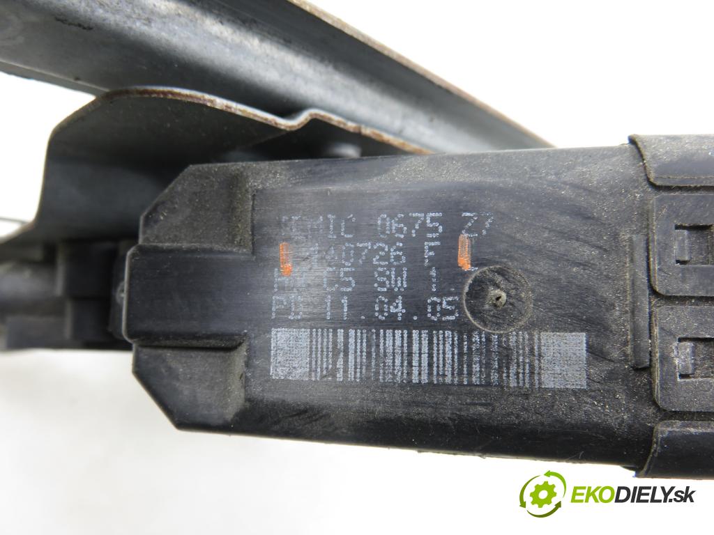 RENAULT SCENIC II (JM0/1_) MINIVAN 2004 63,00 1.5 dCi (JM1F) - K9K 724 1461,00 Mechanizmus okien PTE 400750H ; 440726F