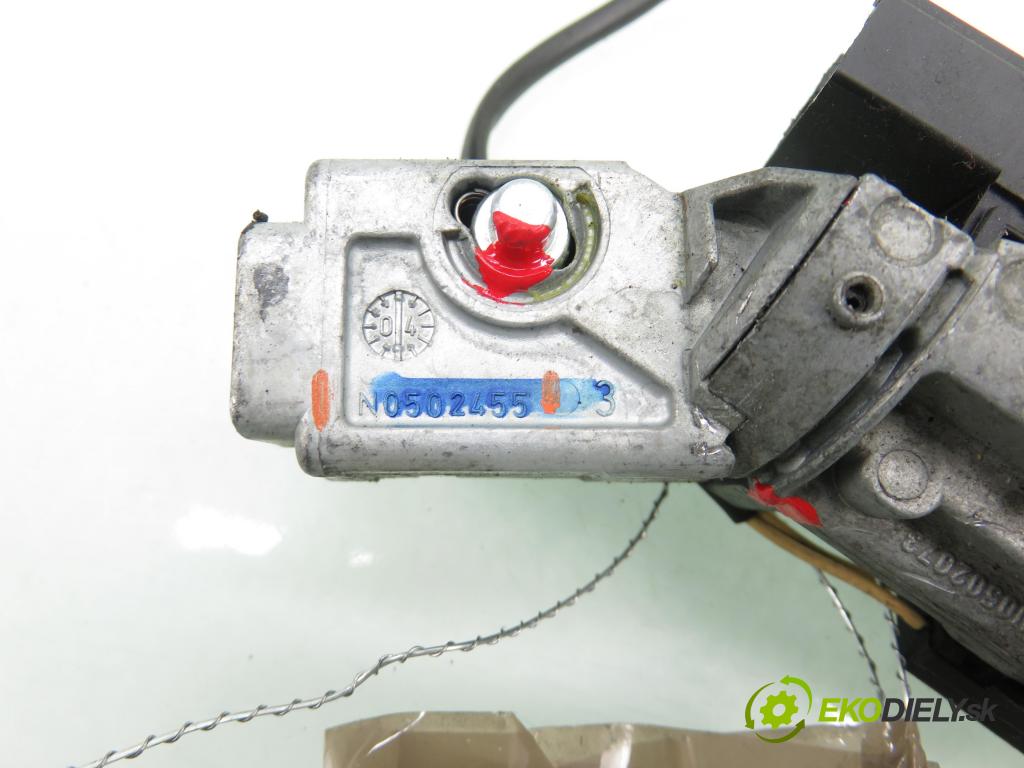 PEUGEOT 407 (6D_) SEDAN 2004 100,00 2.0 HDi 135 - RHR (DW10BTED4) 1997,00 spínačka N05024555 ; 96484451880 (Spínací skříňka)