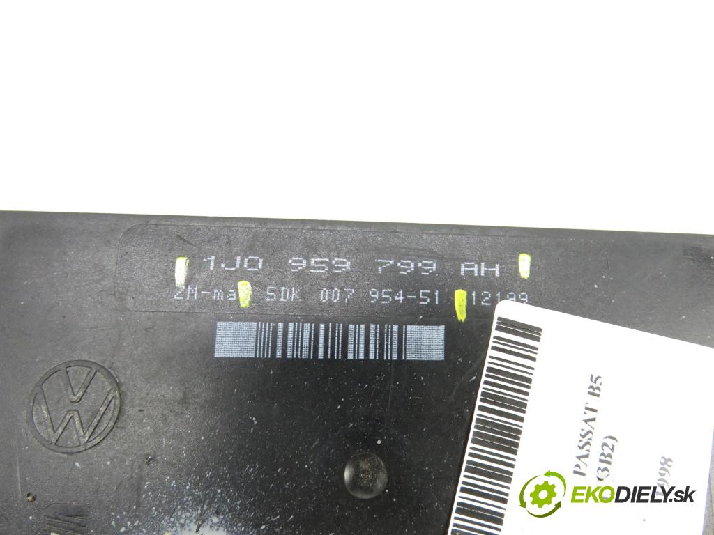VW PASSAT B5 (3B2) SEDAN 1998 81,00 1.9 TDI 110 - AFN 1896,00 MODUL komfortu 1J0959799AH ; 5DK00795451
