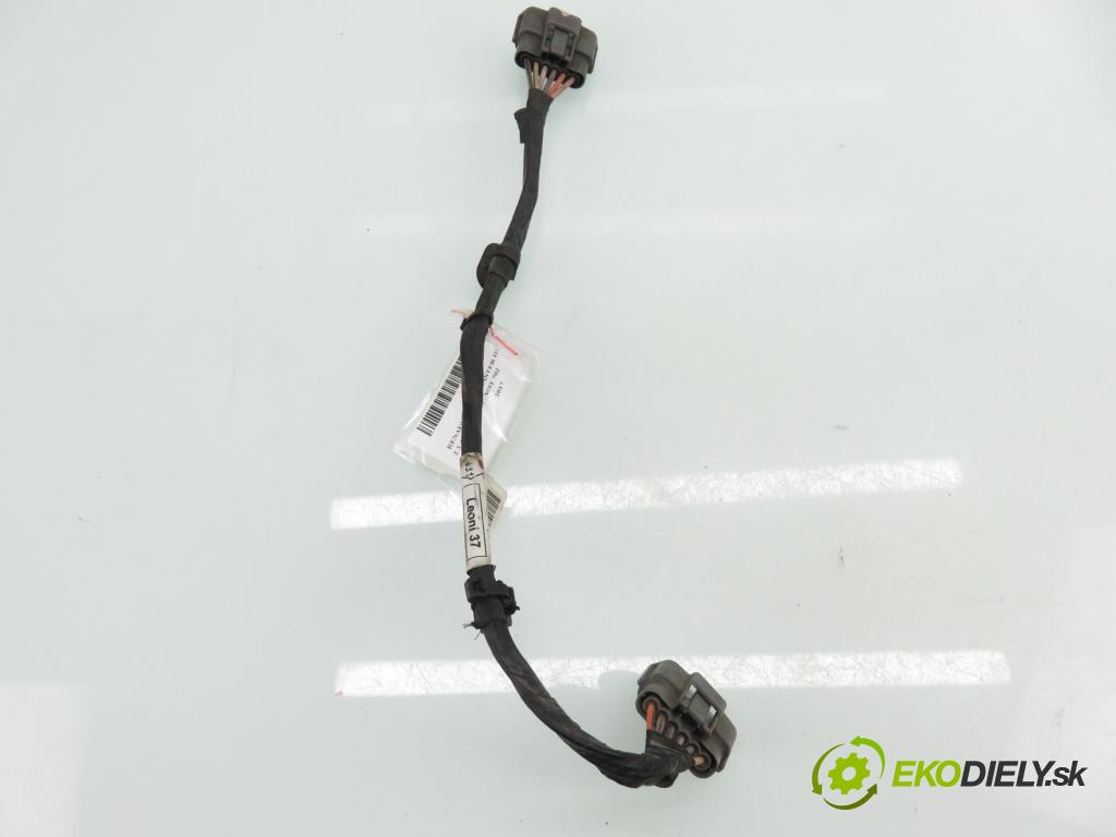 RENAULT MASTER III Platforma / podwozie (EV, HV, UV) KABINA/PLATFORMA 2017 120,00 2.3 dCi 165 FWD - M9T 702 2298,00 BALÍČEK: elektrická 240544488R