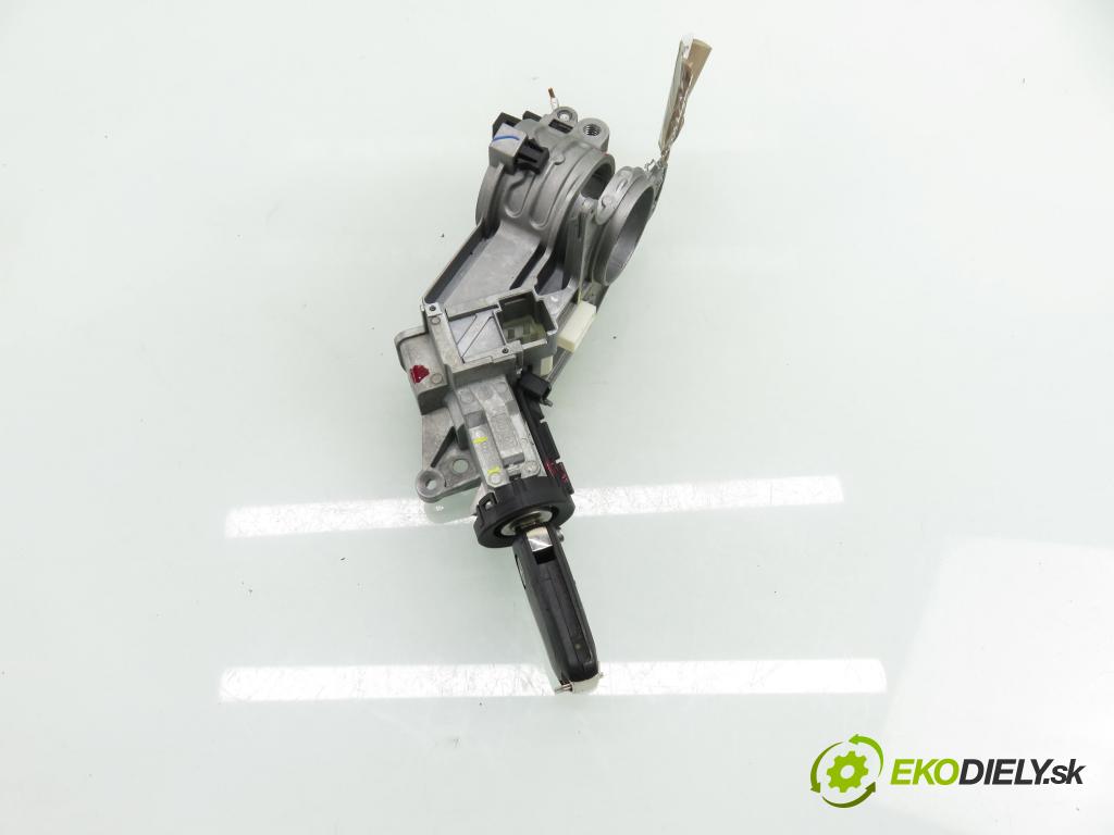 OPEL ZAFIRA B (A05) MINIVAN 2007 88,00 1.9 CDTI - Z 19 DT 1910,00 spinačka 2421430 ; N05501881 ; N0501882 (Spínacia skrinka)