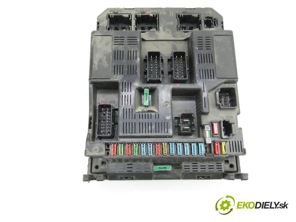PEUGEOT 307 SW (3H) KOMBI 2002 81,00 1.6 16V - NFU (TU5JP4) 1587,00 MODUL BSI 9644098180 ; 9636760580