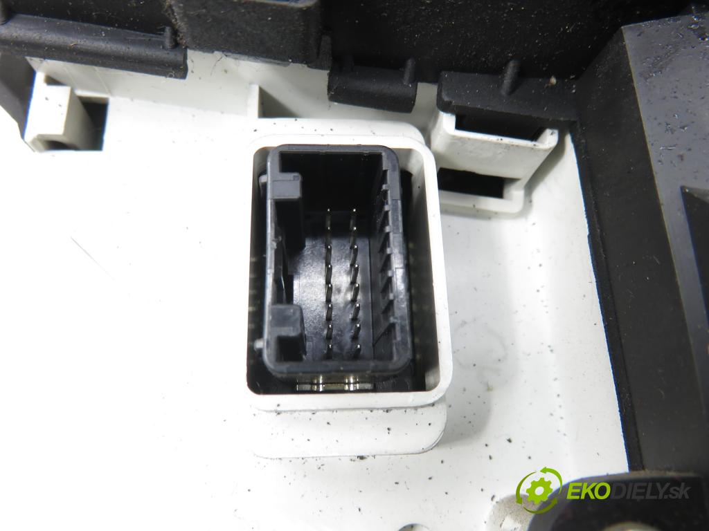 TOYOTA YARIS (_P9_) HB 2007 66,00 1.4 D-4D (NLP90_) - 1ND-TV 1364,00 Prístrojovka elektrický 838000D690D ; MB4573003206