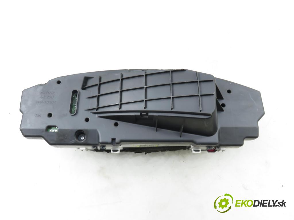 TOYOTA YARIS (_P9_) HB 2007 66,00 1.4 D-4D (NLP90_) - 1ND-TV 1364,00 Prístrojovka elektrický 838000D690D ; MB4573003206