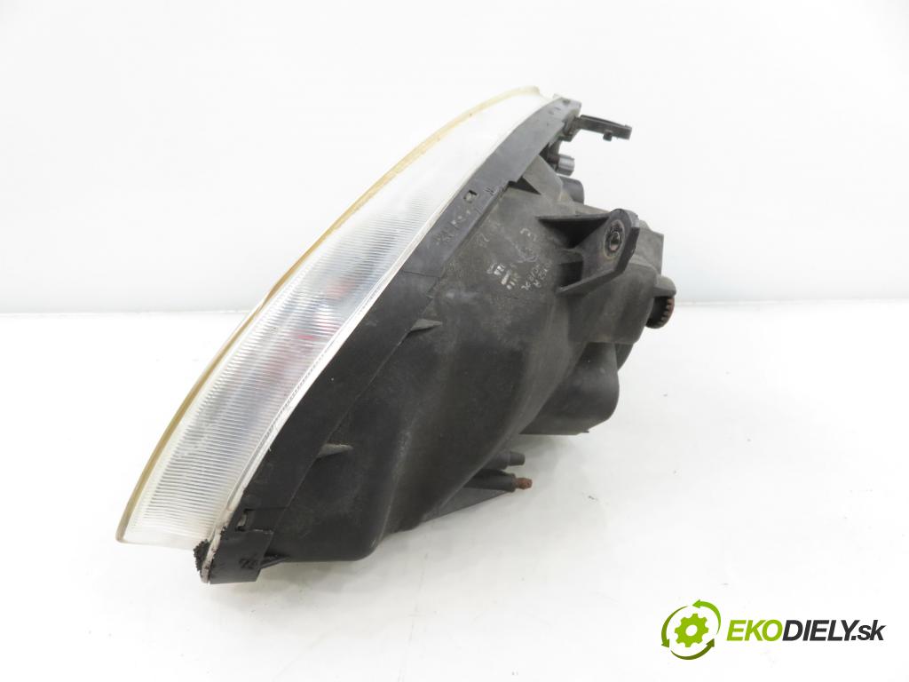 SUZUKI IGNIS (FH) HB 2001 61,00 1.3 4WD 83 (RG413) - M13A 1328,00 Svetlo PP P0361
