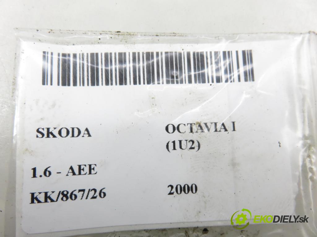 SKODA OCTAVIA I (1U2) LIFTBACK 2000 55,00 1.6 - AEE 1598,00 Lišta vstrekovacia 032031A ; IWP023 ; 032133319B (Vstrekovacia lišta)