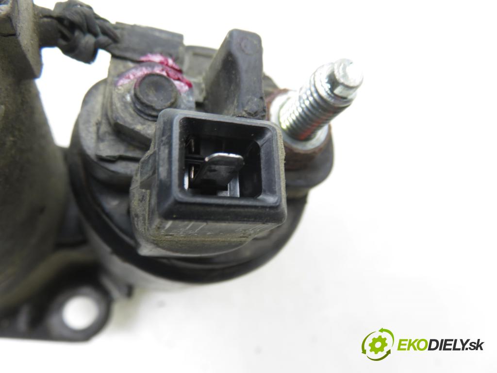 SKODA OCTAVIA I (1U2) LIFTBACK 2000 55,00 1.6 - AEE 1598,00 Štartér 020911023F ; 0001121006 ; 0001121007 (Štartér)