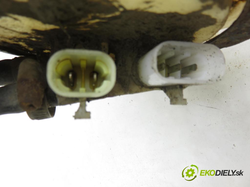 NISSAN TERRANO II (R20) TERENOWY 1994 91,00 2.4 i 12V 4WD 124 - KA24E 2389,00 Pumpa paliva