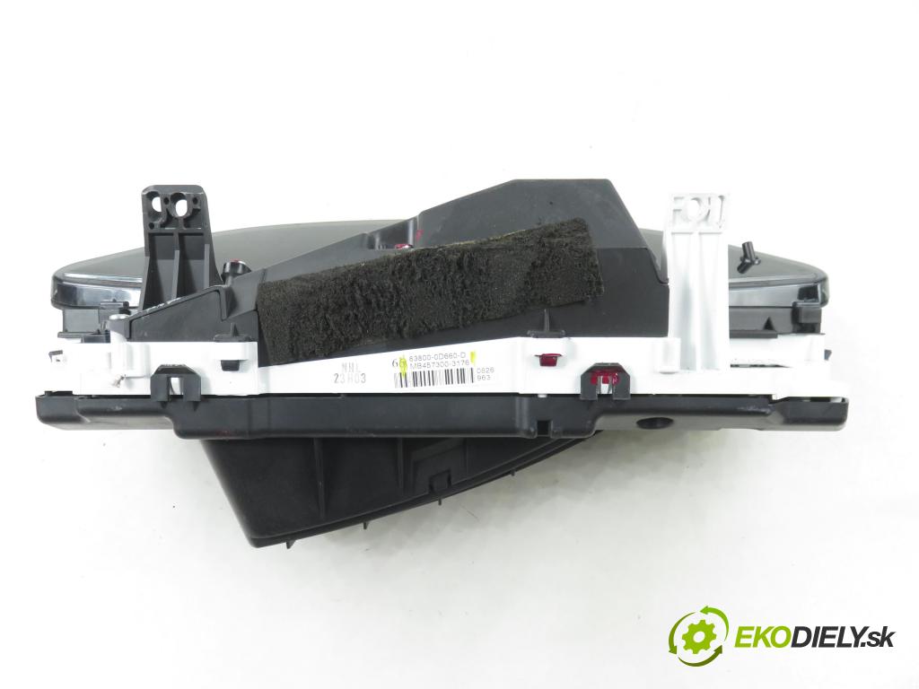 TOYOTA YARIS (_P9_) HB 2006 64,00 1.3 VVT-i (SCP90) 87 - 2SZ-FE 1298,00 Prístrojovka elektrický 838000D660D ; MB4573003176