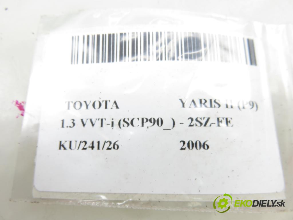 TOYOTA YARIS (_P9_) HB 2006 64,00 1.3 VVT-i (SCP90) 87 - 2SZ-FE 1298,00 PÁSKA: air BAG 0D04075B499