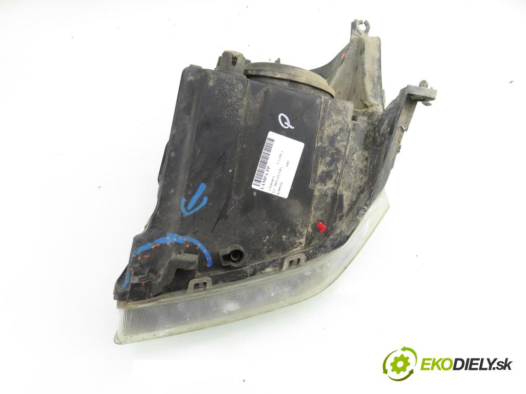 CITROEN C2 (JM_) HB 2002 44,00 1.1 - HFX (TU1JP) 1124,00 Svetlo PP
