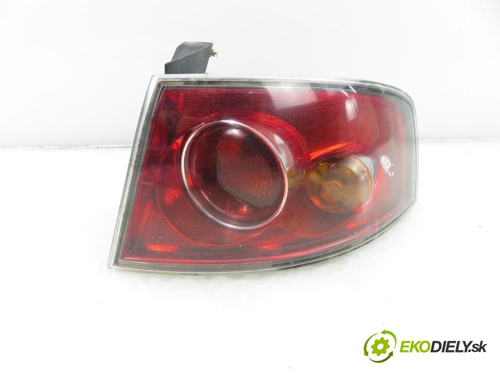 SEAT IBIZA III (6L1) HB 2004 55,00 1.4 16V - BBY 1390,00 světlo pravé zadní 6L6945096A