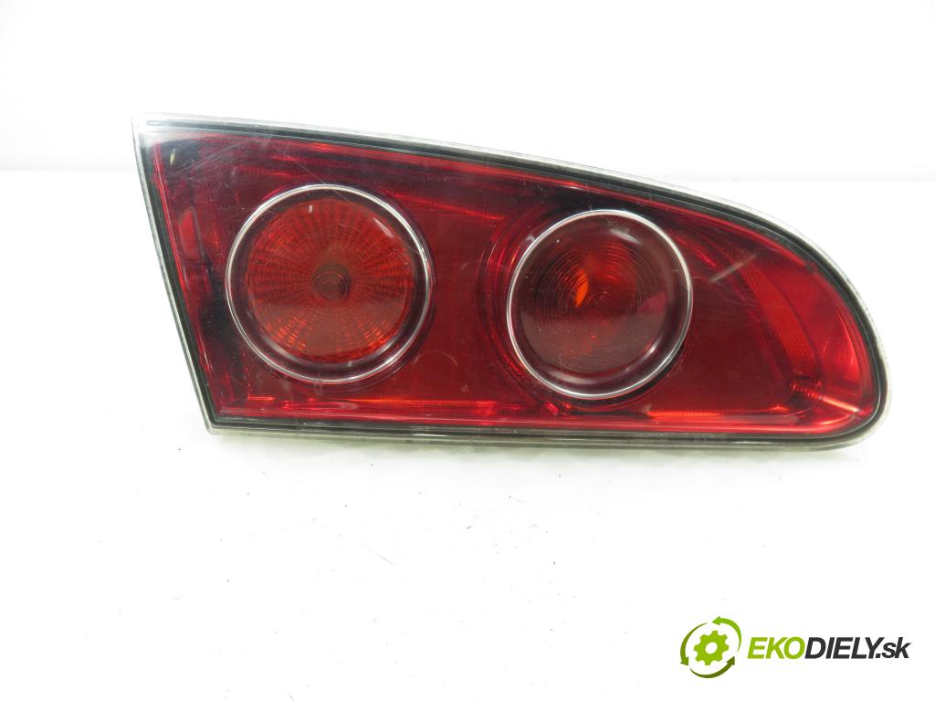 SEAT IBIZA III (6L1) HB 2004 55,00 1.4 16V - BBY 1390,00 světlo levé zadní kufr 6L6945093F