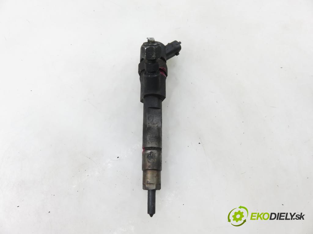 RENAULT SCENIC I (JA0/1_) MINIVAN 2001 75,00 1.9 dCi (JA05, JA1F) - F9Q 732 1870,00 vstřikovač 0445110021 ; 7700111014 (Vstřikovač paliva)