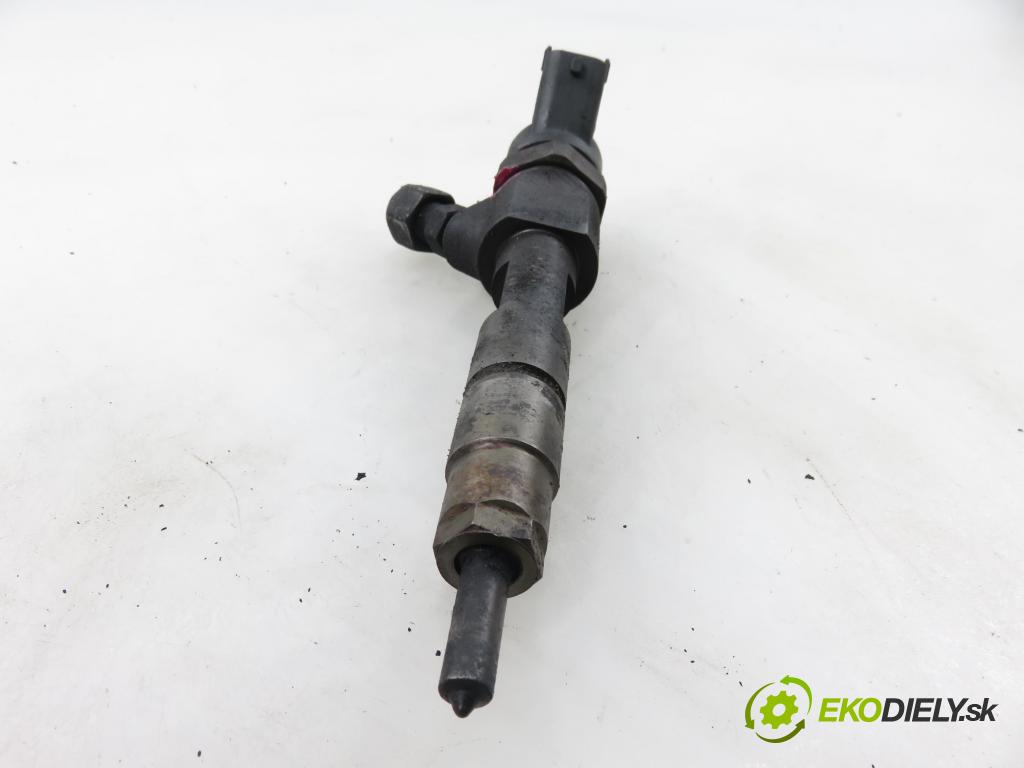 RENAULT SCENIC I (JA0/1_) MINIVAN 2001 75,00 1.9 dCi (JA05, JA1F) - F9Q 732 1870,00 vstrekovač 0445110021 ; 7700111014 (Vstrekovač paliva)