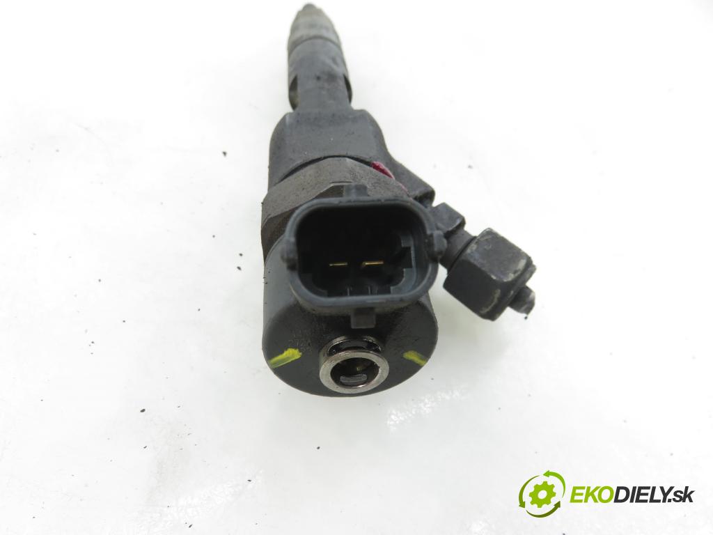 RENAULT SCENIC I (JA0/1_) MINIVAN 2001 75,00 1.9 dCi (JA05, JA1F) - F9Q 732 1870,00 vstrekovač 0445110021 ; 7700111014 (Vstrekovač paliva)
