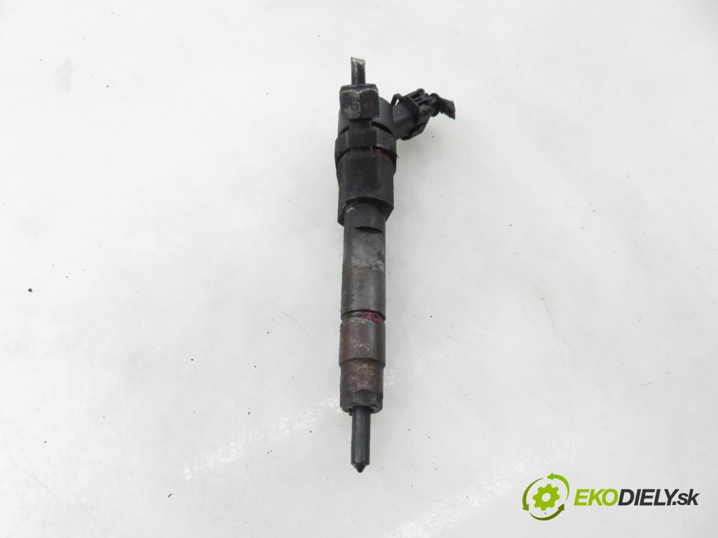 RENAULT SCENIC I (JA0/1_) MINIVAN 2001 75,00 1.9 dCi (JA05, JA1F) - F9Q 732 1870,00 vstrekovač 0445110021 ; 7700111014 (Vstrekovač paliva)