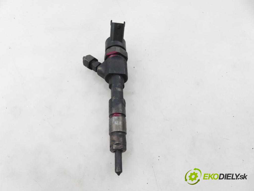 RENAULT SCENIC I (JA0/1_) MINIVAN 2001 75,00 1.9 dCi (JA05, JA1F) - F9Q 732 1870,00 vstřikovač 0445110021 ; 7700111014 (Vstřikovač paliva)