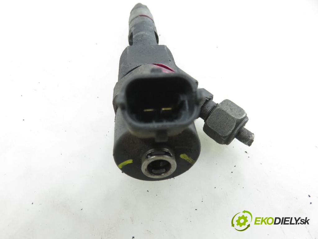 RENAULT SCENIC I (JA0/1_) MINIVAN 2001 75,00 1.9 dCi (JA05, JA1F) - F9Q 732 1870,00 vstrekovač 0445110021 ; 7700111014 (Vstrekovač paliva)